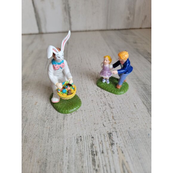 Dept 56 55164 it's the Easter Bunny snow original Xmas home decor set - Picture 2 of 7